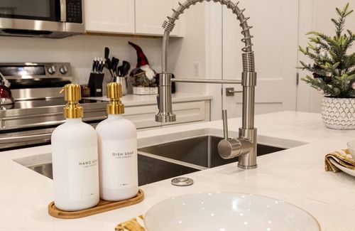 McAllen House | Chic Upscale Modern 3BR New Build Perfect for city & beach getaway