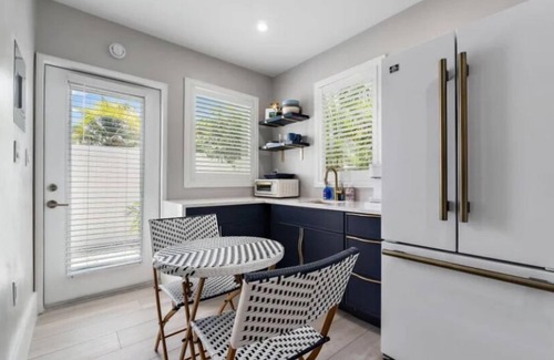 Palm Beach Gardens Apartment | Chic Upscale Tiny House with WiFi and AC Best Location in Palm Beach Gardens