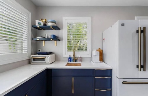 Palm Beach Gardens Apartment | Chic Upscale Tiny House with WiFi and AC Best Location in Palm Beach Gardens