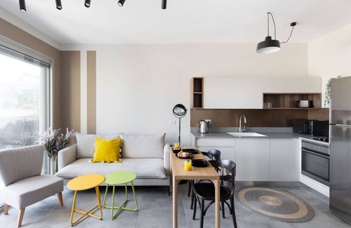 Florentin Apartment | Chic Urban Getaway with Balcony