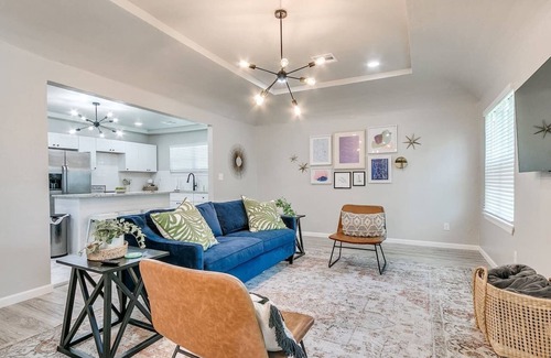 Central Oklahoma City House | CHIC Urban Oasis: 2-Bed Gem