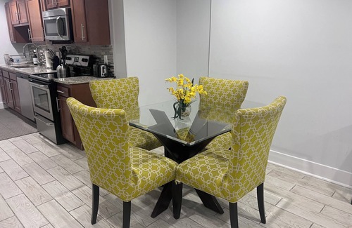 Eckington Apartment | Chic Urban Retreat in Washington DC: Near National Mall-Convention Center