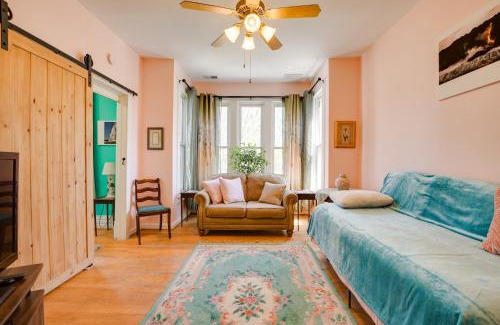 Logan Square Apartment | Chicago Apt Walk to Logan Square