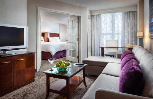 Deerfield Hotel | Chicago Marriott Suites Deerfield