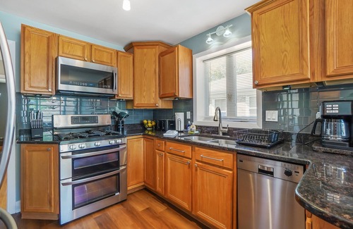 Union Ridge House | Chicago Rental - W Berwyn Aven