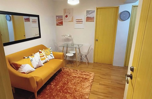 Sasa Condo | Chicco's Cradle