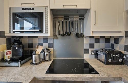 Stelling Minnis House | Chickens, great walks & local pubs, Games Room and Free Parking