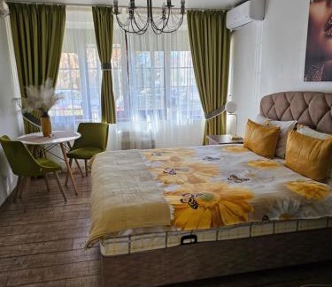 Galati Apartment | ChicStudio feel at home