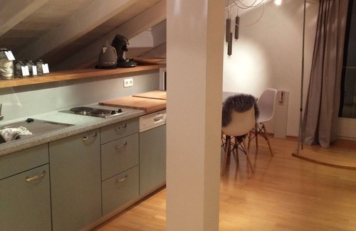 Riedering Apartment | Chiemgau loft between mountain experience and lake magic - balcony and garden