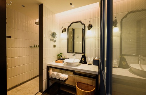 Guangning County Hotel | Chikan Gu Zheng Mei Tang Hotel
