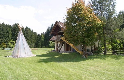 Tropolach Apartment | Child-friendly Apartment with Sauna