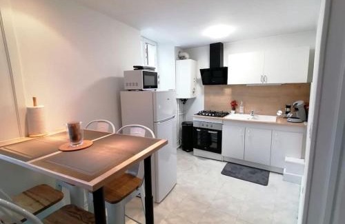Joinville Apartment | CHILL 4 pers Boîte à clé 24 sur 7 Netflix & Wifi