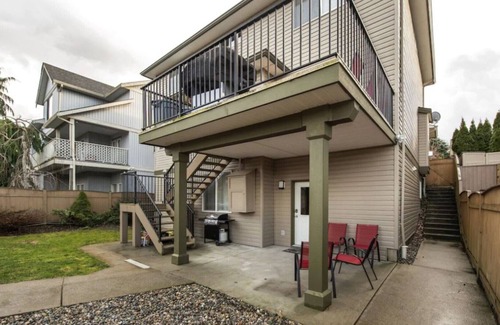 Promontory House | Chilliwack Family Nest 2 Bedroom Suite