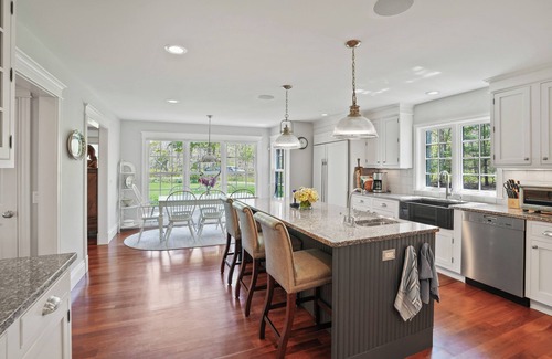 Chilmark House | Chilmark Luxury | Quansoo Beach Access-4BR