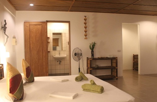 Coron Hotel | Chindonan Dive and Beach Resort