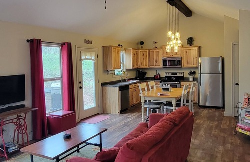 Stockton Cottage | Chinkapin Cottage