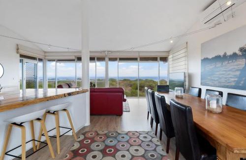 Hayborough House | Chiton Breeze - Seagull Ave Hayborough - Linen Included