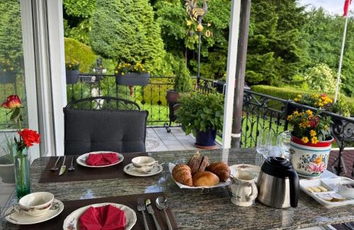 Kriens Bed & Breakfast | Chlösterli