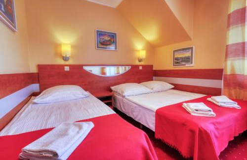 Leba Bed & Breakfast | Chomiczówka