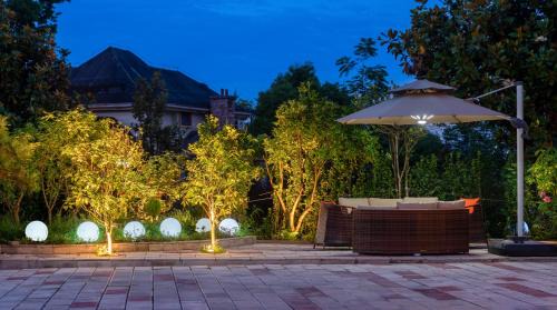 Wulong Hotel | Chongqing Xiannv Mount Peach Blossom Spring Homest