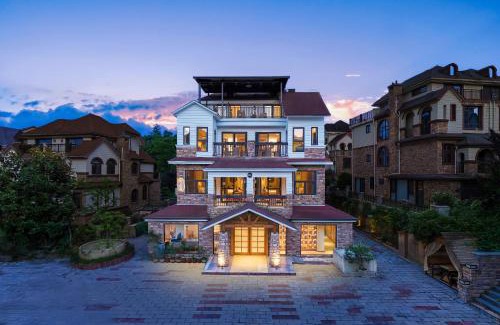 Wulong Hotel | Chongqing Xiannv Mount Peach Blossom Spring Homest