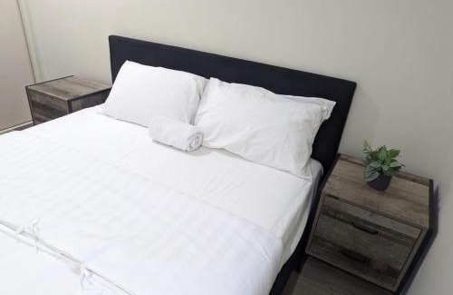 New Auckland House | Christa's 4Bedroom Entire Private House Gladstone City
