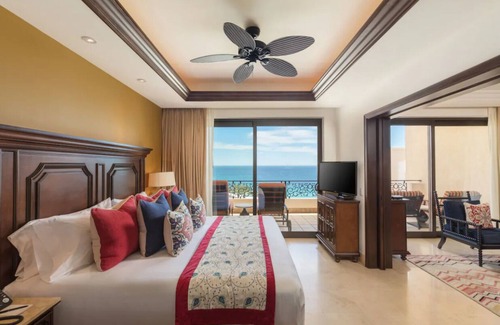Los Cangrejos II y III Resort | Christmas in Cabo Deal! Luxurious 1-BR 2-BATH, sleeps 4, golf course