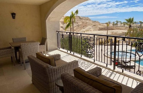 Los Cangrejos II y III Resort | Christmas in Cabo Deal! Luxurious 1-BR 2-BATH, sleeps 4, golf course