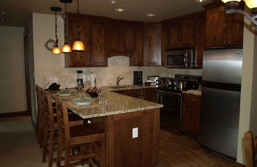 Historic District Condo | Christmas in the Rockies Ski-in/Ski-out