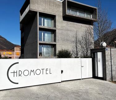 Mezzovico Hotel | Chromotel self check-in