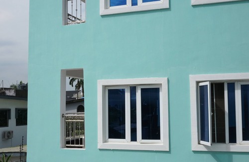 Ikeja Apartment | Chryosprassus- Cozy studio in enjoyable Lagos with AC