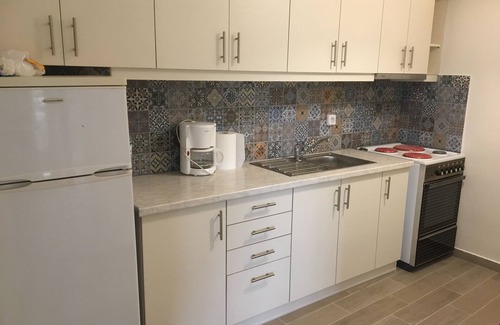 Pyrgiotika House | Chryssa's garden apartment