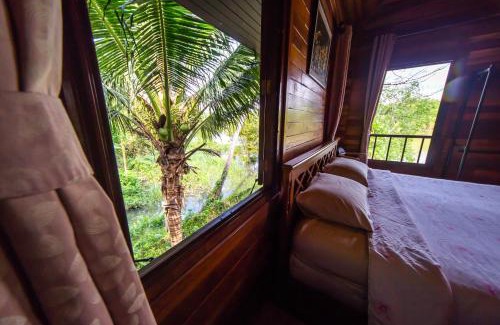 Tha Kham House | Chuenwaree Riverside Stay