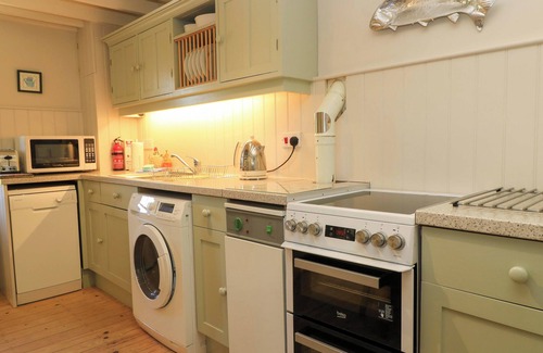 Priston Cottage | CIDER PRESS COTTAGE, family friendly, with open fire in Bath