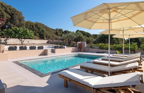Soroni Villa | Cielo Blu Villa