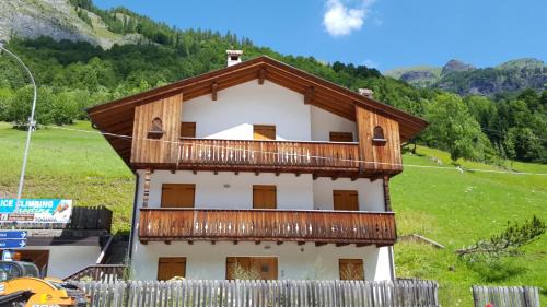 Rocca Pietore Apartment | Ciesa Al Drago