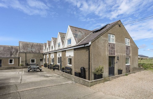 Llanengan Cottage | CILAN - 2 TY'N DON, pet friendly in Abersoch