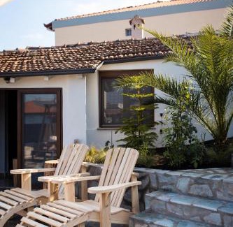 Skotina Villa | Cinema & Gaming House with View