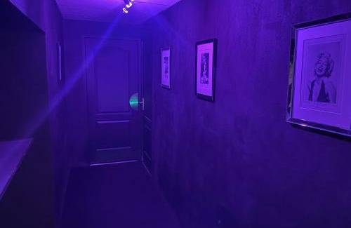 Issoudun Apartment | Cinema Paradiso - Appartement de charme avec Sauna, Hammam, spa