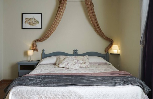 Fornaci Apartment | Cipresso, colored and dynamic apartment just a few minutes from the Spa