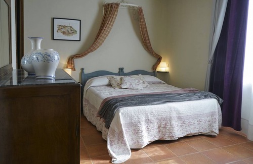 Fornaci Apartment | Cipresso, colored and dynamic apartment just a few minutes from the Spa