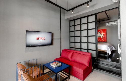 Nguyen Hue Walking Street House | CIRCADIAN Industrial Studios on Nguyen Hue
