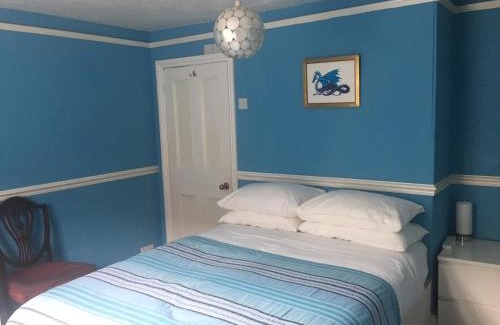 Pewsey Bed & Breakfast | Circles Guest House
