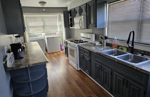 Eccles House | Circleview Suite, Nestled 5 minutes from Beckley,1934 home Remodeled and updated