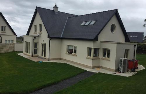 Roscoe House | Circular Road Comfort - UHG & University Access