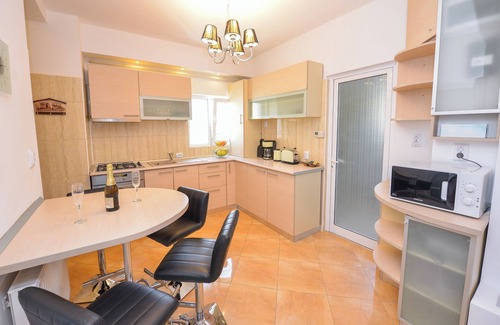Bucharest City-Centre Apartment | Cismigiu Apartment - Cismigiu Gardens