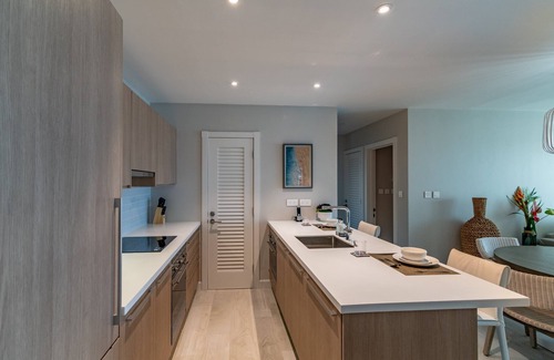 Calvigny Condo | Citrine 2 Bedroom Luxury Suite With Resort Amenities