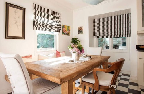 Mid-Wilshire House | CITRUS HOUSE WITH BIG POOL AND GARDEN