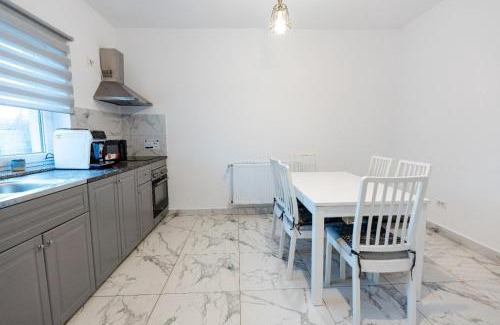 Fratautii Noi House | Cittadella