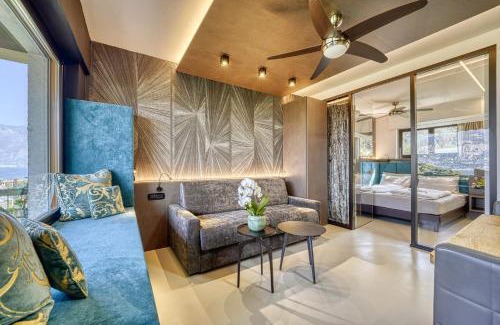 Malcesine Apartment | City CENTRAL Apartment - via Panoramica 38 - MALCESINE - Pool & Amazing Lakeview